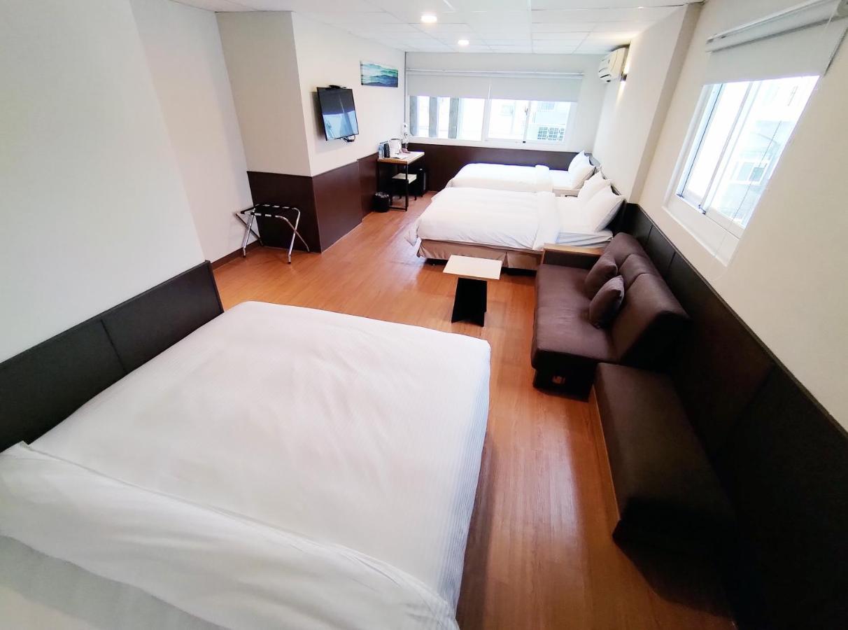 富裕商旅 Rich-Hotel T'ai-tung Exterior foto